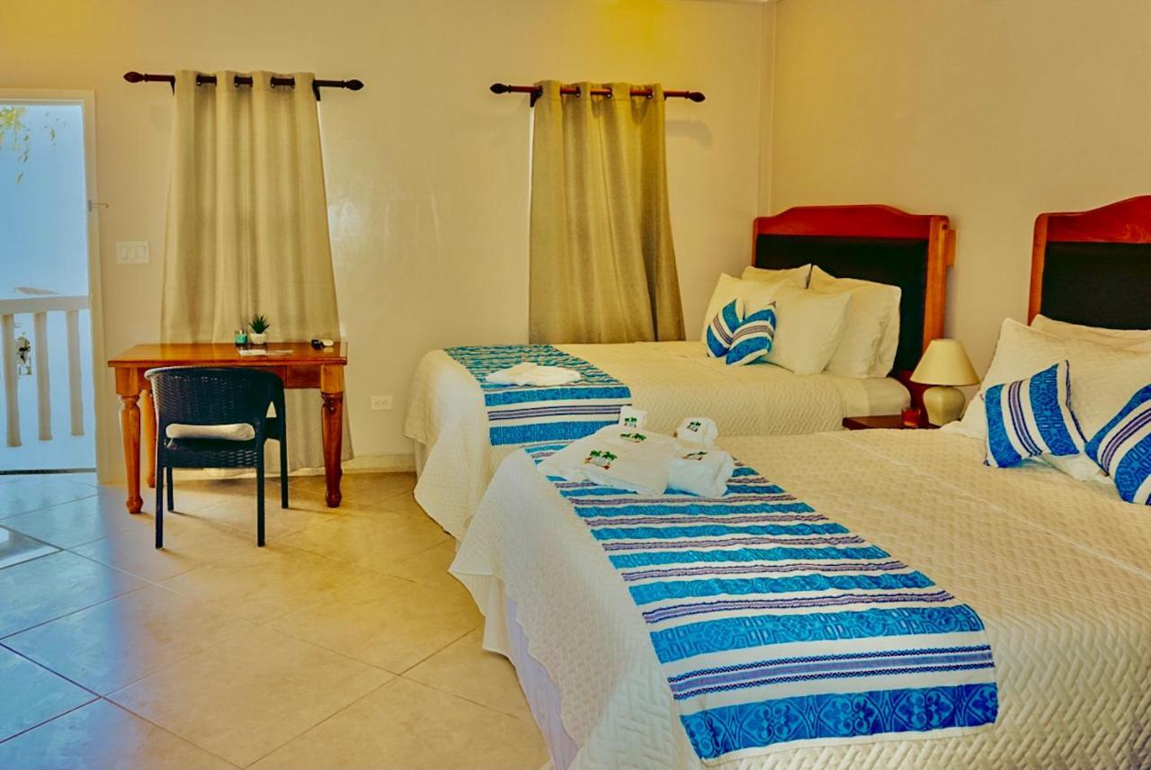 La Isla Resort Caye Caulker Exterior photo