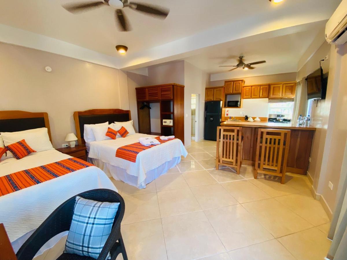 La Isla Resort Caye Caulker Exterior photo