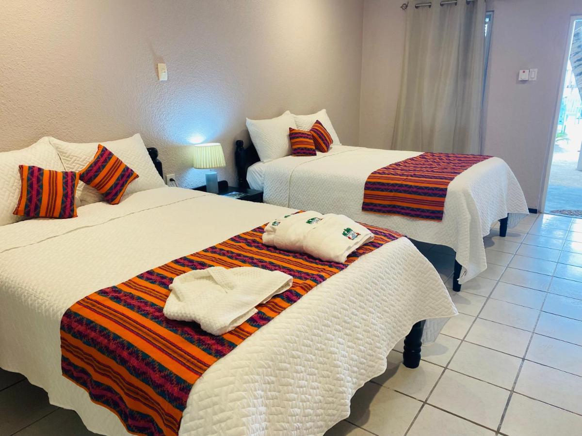La Isla Resort Caye Caulker Exterior photo